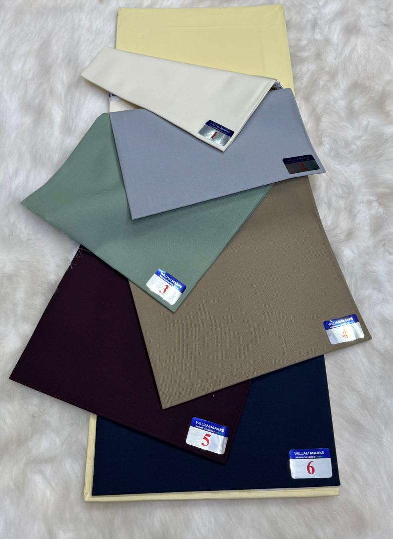 Coupons assortis — pastels et tons profonds.